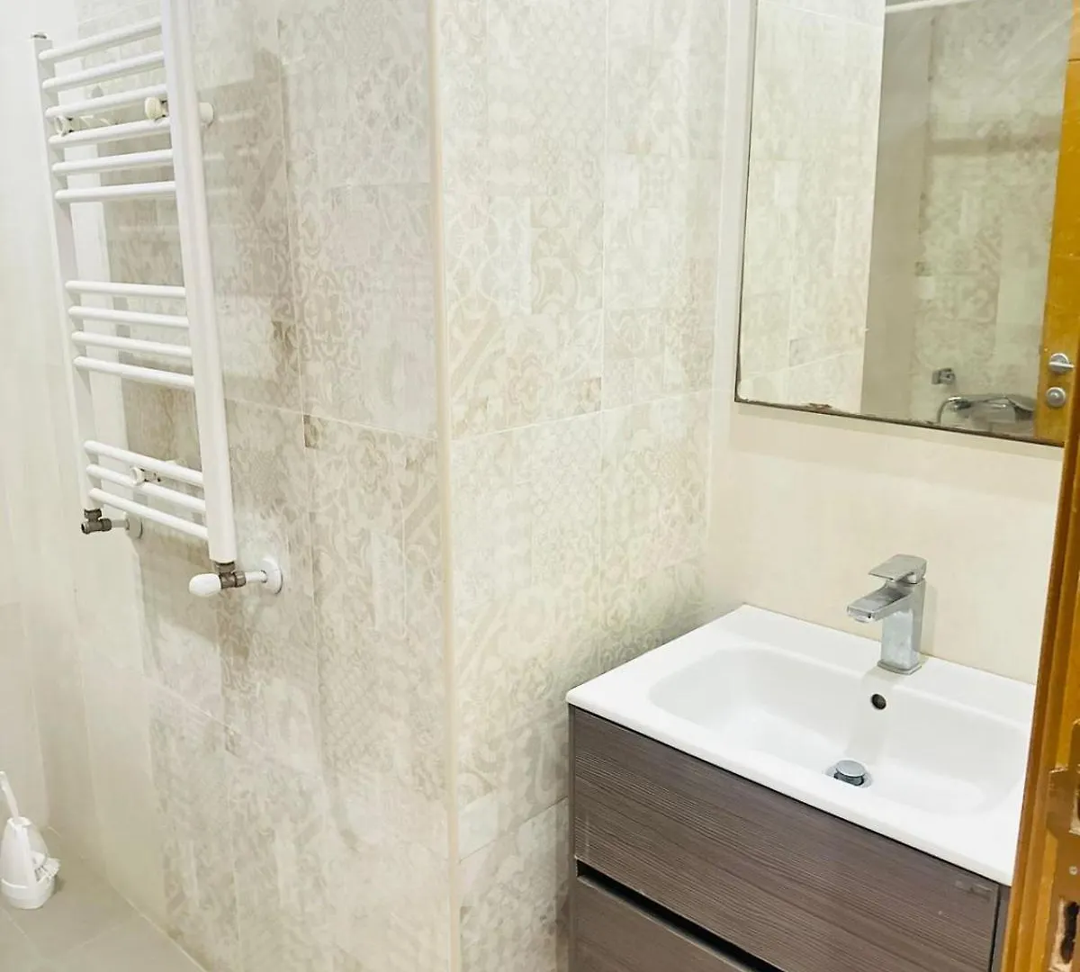 Location Appartement Cite Les Palmiers L'Aouina Tunis Apartament